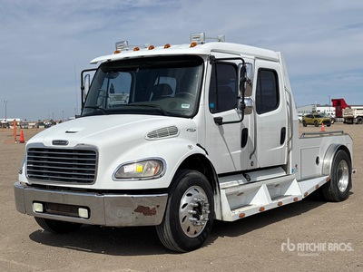 2005 Freightliner M2 106 Sportchassis 4x2 Crew Cab Versatile Hauler Truck