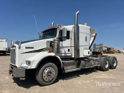 2015 Kenworth T800 6x4 T/A Sleeper Truck Tractor