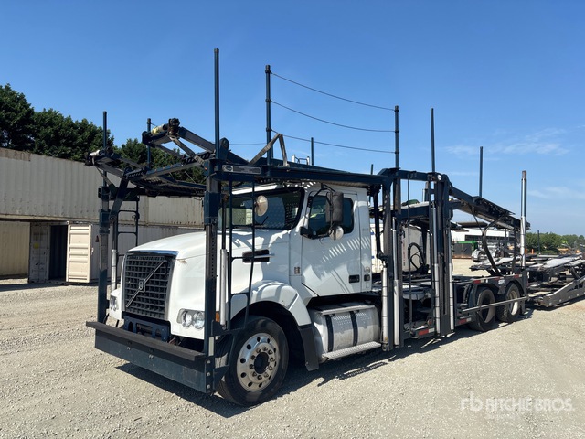 2015 Volvo VAH 6x2 Car Carrier Truck