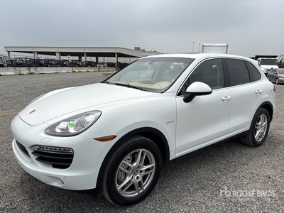 2012 Porsche Cayenne Hybrid SUV