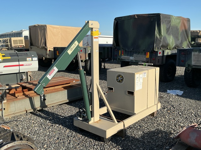 Beech B-2000CW Hydraulic Counterweighted Floor Crane