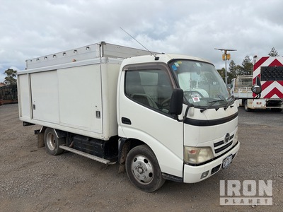 2008 Hino Dutro 4x2 Service Truck