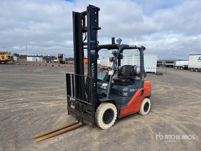 2017 Toyota 328FG25 Forklift
