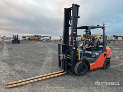2020 Toyota 328FG25 Forklift
