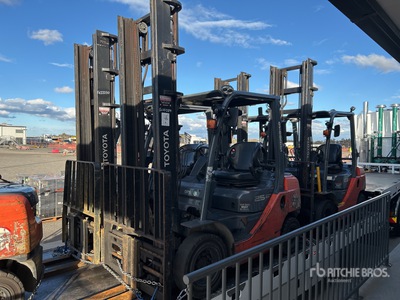 2018 Toyota 328FG25 Forklift