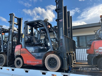 2019 Toyota 328FG25 Forklift