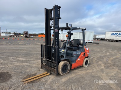 2017 Toyota 328FG25 Forklift