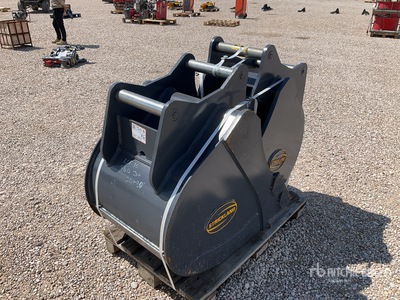 Strickland Excavator Bucket - Fits S60