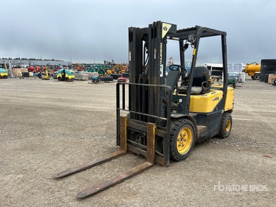 Daewoo G30S-3 5875 lb Pneumatic Tire Forklift