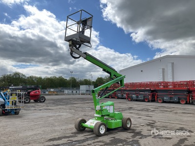 2014 Nifty-Lift HR12 Articulating Boom Lift