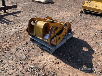 Coupler To Fit Cat 924 Wheel Loader
