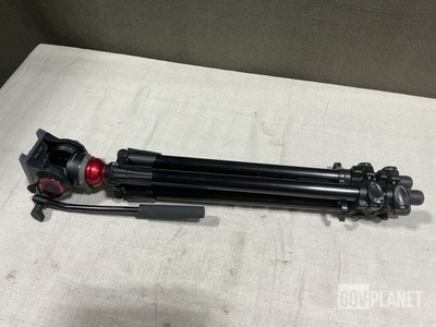 (100) Tripods