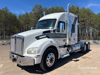 2020 Kenworth T880 6x4 Cabina con cuccetta per trattore stradale