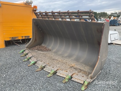 Volvo 93719 126 in Spade Nose Wheel Loader Bucket - Fits Volvo