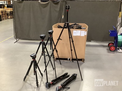 (100) Camera Tripods