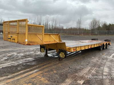 1978 Fruehauf 34 ft Tri/A Gooseneck Equipment Trailer
