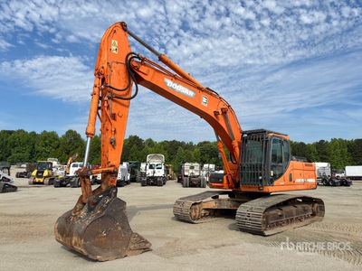 Doosan DX255LC Tracked Excavator