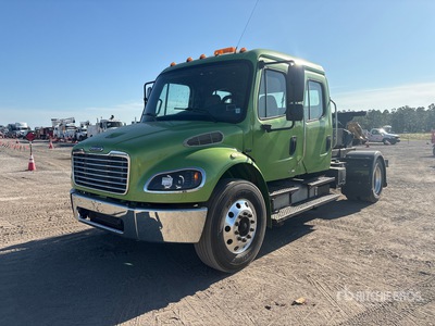2006 Freightliner M2 106 4x2 Crew Cab Tow Truck
