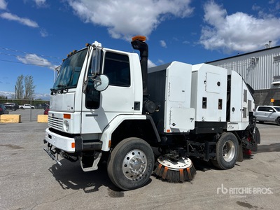 2009 Schwarze M6000 on 2007 Sterling SC8000 Sweeper Truck