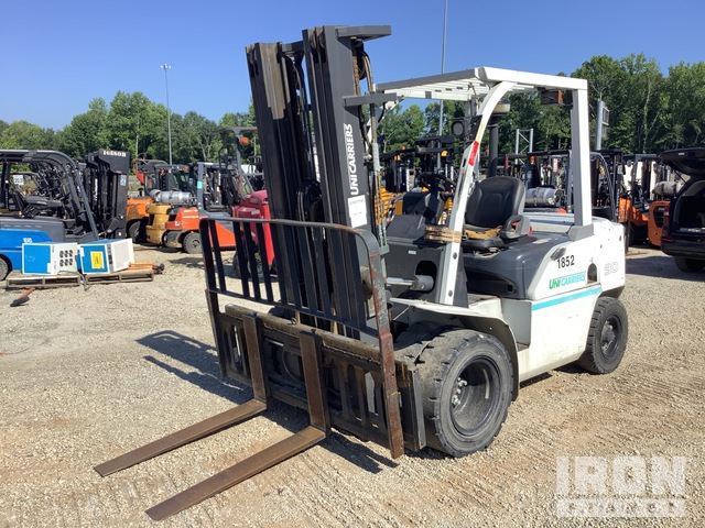 2018 UniCarriers MD1F4F40V 7900 lb Forklift