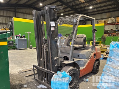 Toyota 8FDU32 4450 lb Cushion Tire Forklift