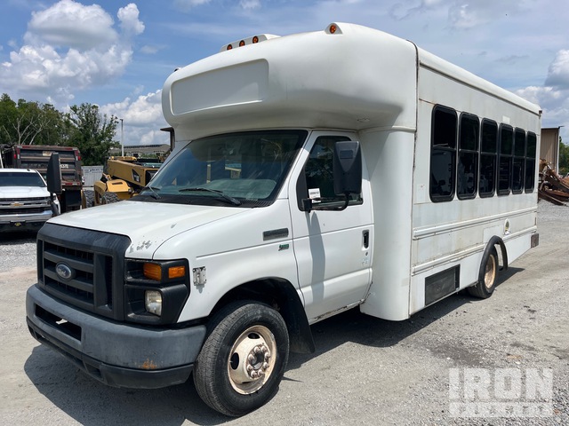 2014 FORD STARCRAFT 12 PASSENGER VAN N/A N/A