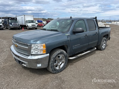 2013 Chevrolet Silverado 4x4 Crew Cab Hybrid Pickup