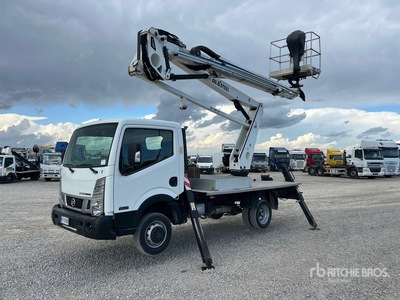 2017 Oil&Steel Snake 2112 21 m on 2017 Nissan Cabstar 35-120 Camión con Cesta Elevadora