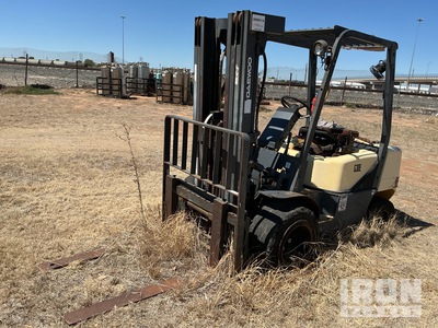 Daewoo G30P-3 5350 lb Cushion Tire Forklift (Inoperable)