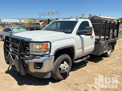 2018 GMC 3500 Sierra 4x2 Airgas delivery bed / Lift Gate Pickup