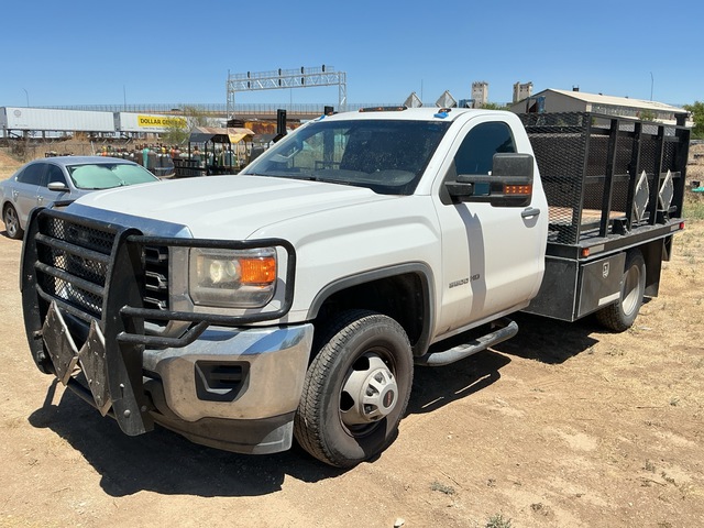 2018 GMC Sierra 3500HD 4x2 Flatbed Truck