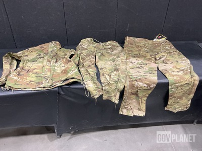 (2) Pairs of Extreme Cold Weather Trousers, (6) Jackets & Assorted Items