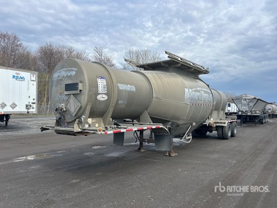 2005 Bedard 800 cft T/A Pneumatic Bulk Trailer