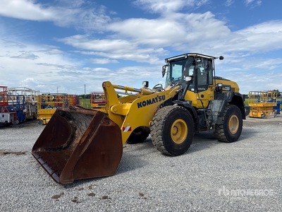 2020 Komatsu WA320-8 Wheel Loader