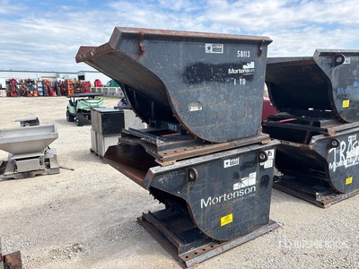 Quantity of (2) 5 ft Self-Dumping Hopper