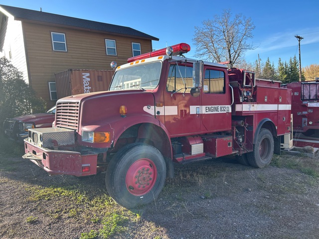1993 International 4800 4x4 Crew Cab Fire Truck (Inoperable) 1993 International 4800 4x4 Crew Cab Fire Truck (Inoperable)