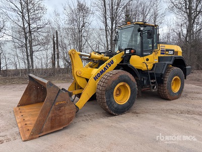 2022 Komatsu WA320-8 Wheel Loader