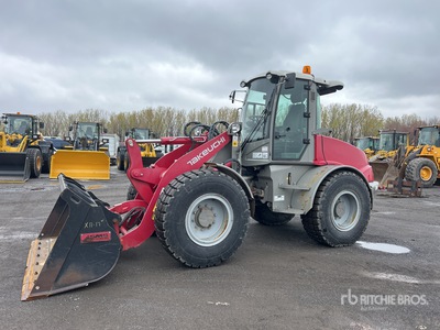 2022 Takeuchi TW95C2HS جرافة
