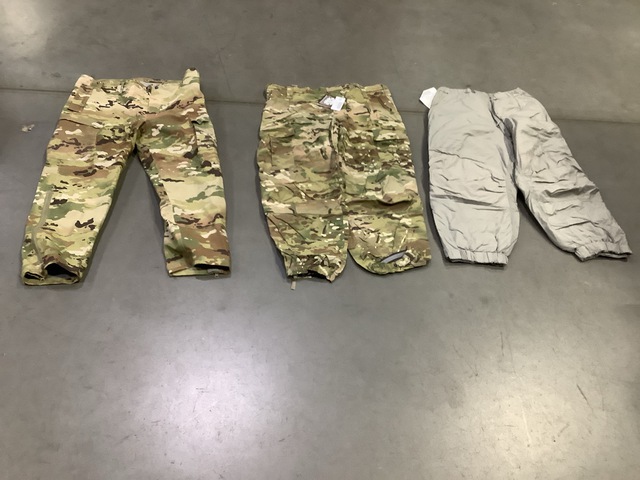 (26) Assorted Pairs of Trousers & Assorted Items (26) Assorted Pairs of Trousers & Assorted Items