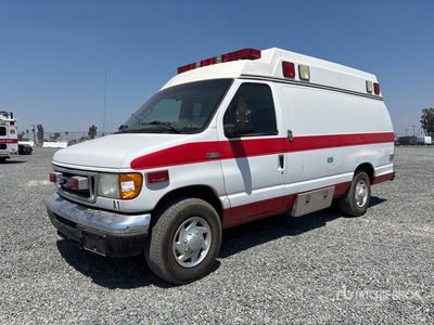 2003 Ford E-350 4x2 Ambulance