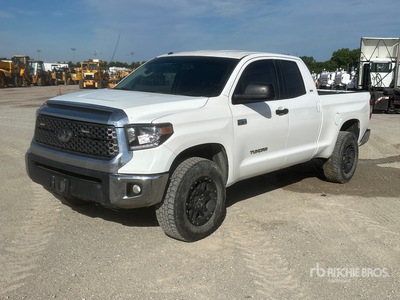 2018 Toyota Tundra SR5 4x4 Crew Cab Ute