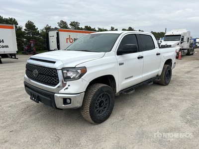 2018 Toyota Tundra 4x4 Crew Cab Pickup