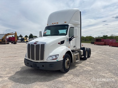 2022 Peterbilt 579 6x2 T/A Day Cab Truck Tractor