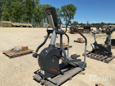 Life Fitness CLSL Elliptical