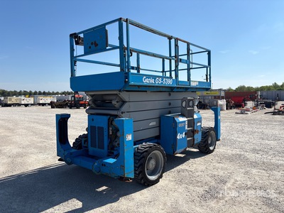 2008 Genie GS-5390 4x4 Dual Fuel Scissor Lift