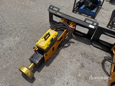 2026 GIYI GY-D680 9 in Skid Steer Post Driver (Unused)
