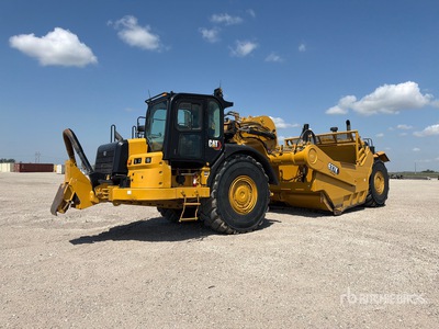 2023 Cat 637K Motorschraper