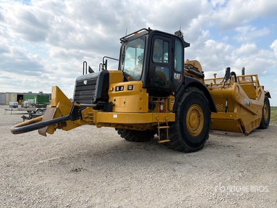 2023 Cat 637K Motorschraper