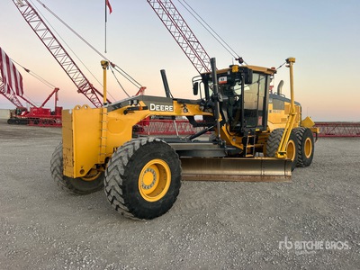 2022 John Deere 872GP AWD Motor Grader