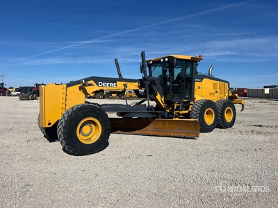 2022 John Deere 872G AWD Motor Grader